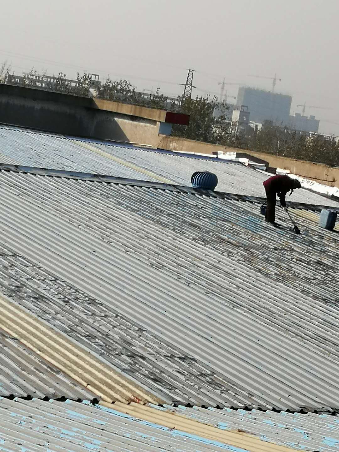 厂家直销 铝箔面自粘防水卷材1.2mm干铺湿铺彩钢瓦玻璃水泥面专用-阿